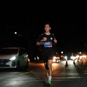 Runner Photo 3687576