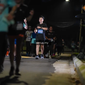 Runner Photo 3687584