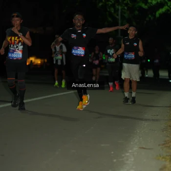 Runner Photo 3687611