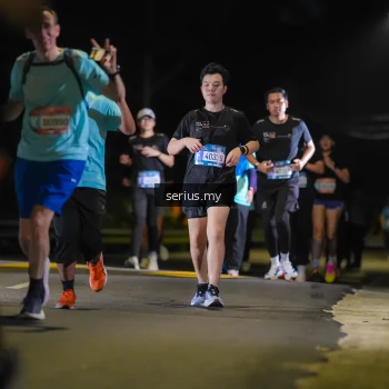 Runner Photo 3687619