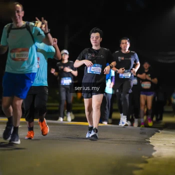 Runner Photo 3687622