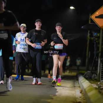 Runner Photo 3687676