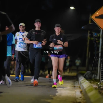 Runner Photo 3687693