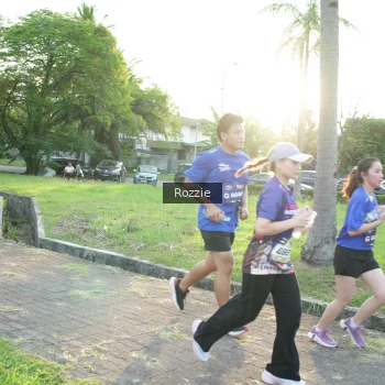 Runner Photo 3687765
