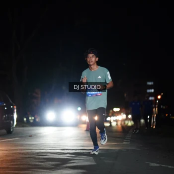 Runner Photo 3687846