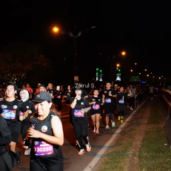 Runner Photo 3687996