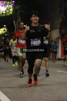 Runner Photo 3688010