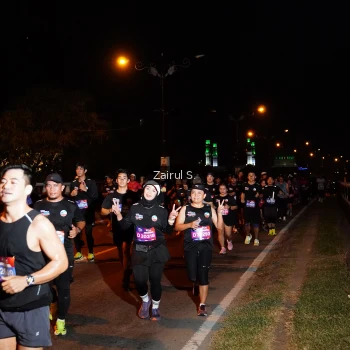Runner Photo 3688023