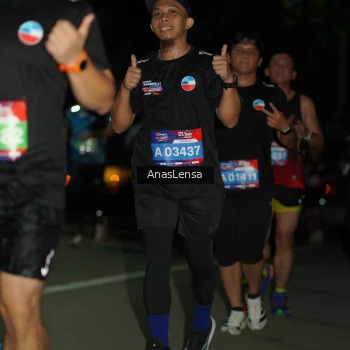Runner Photo 3688116