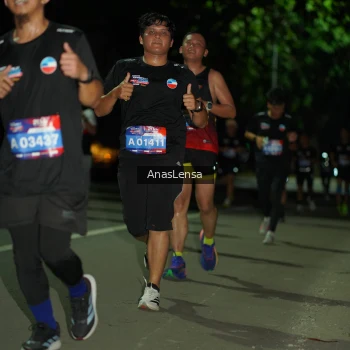 Runner Photo 3688174