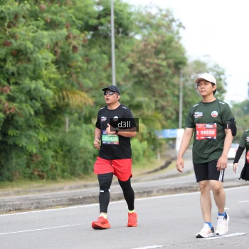 Runner Photo 3688592