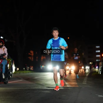 Runner Photo 3690043