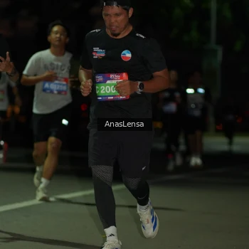 Runner Photo 3690077