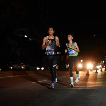 Runner Photo 3690111
