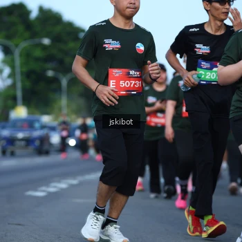 Runner Photo 3690442