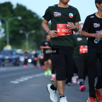Runner Photo 3690450