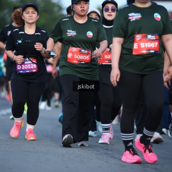 Runner Photo 3690568