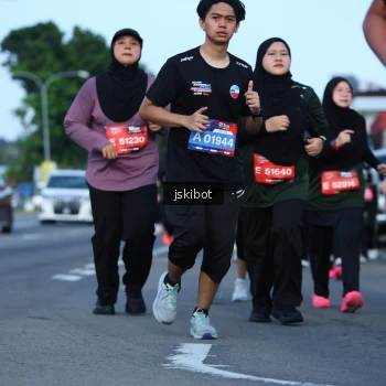 Runner Photo 3690584