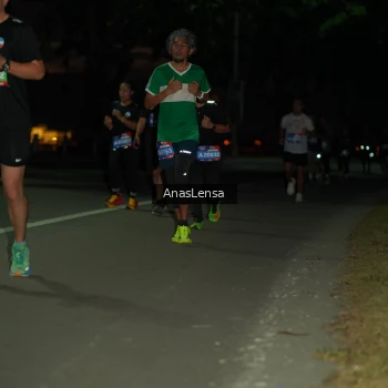 Runner Photo 3690624