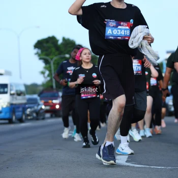 Runner Photo 3690675