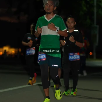 Runner Photo 3690677