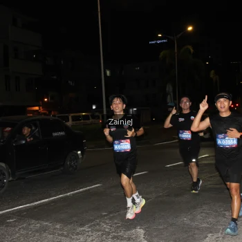Runner Photo 3691121
