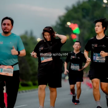 Runner Photo 3691165