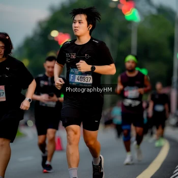 Runner Photo 3691193