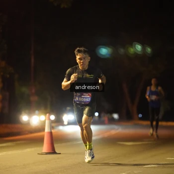 Runner Photo 3691394