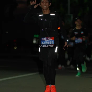 Runner Photo 3691435