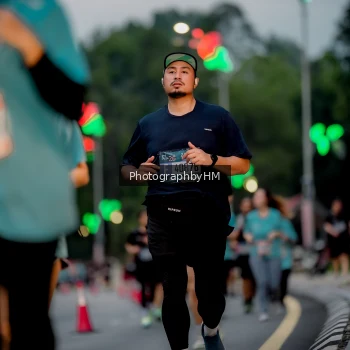 Runner Photo 3691703
