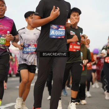 Runner Photo 3691759