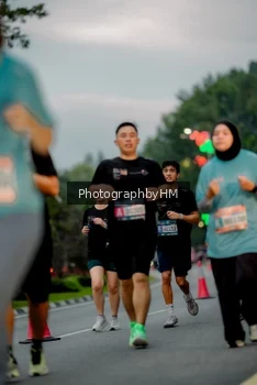 Runner Photo 3691875