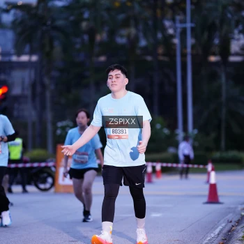 Runner Photo 3692040