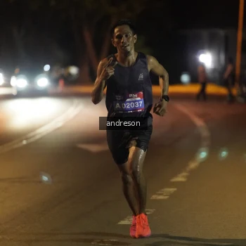 Runner Photo 3692104