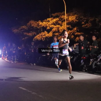 Runner Photo 3692361