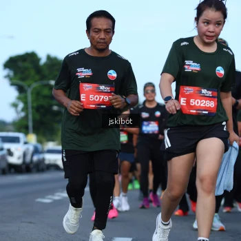 Runner Photo 3692376