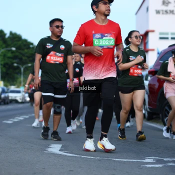 Runner Photo 3692444