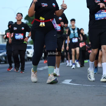 Runner Photo 3692621