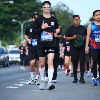 Runner Photo 3692756
