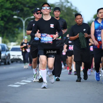 Runner Photo 3692774