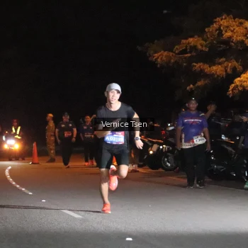 Runner Photo 3692780
