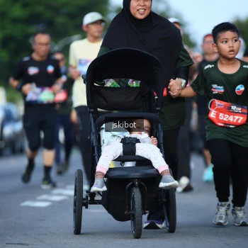 Runner Photo 3692865