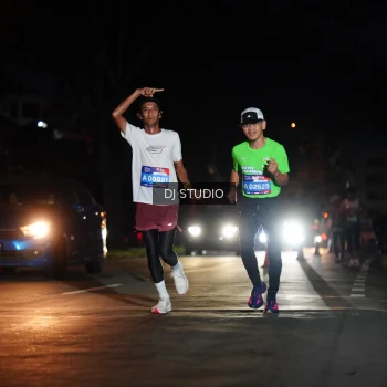 Runner Photo 3692875