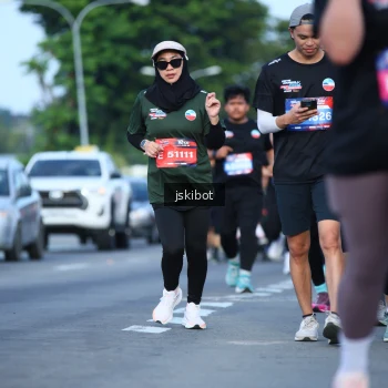Runner Photo 3693022