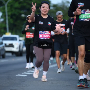 Runner Photo 3693070