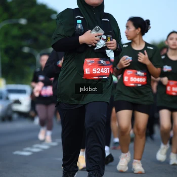 Runner Photo 3693082