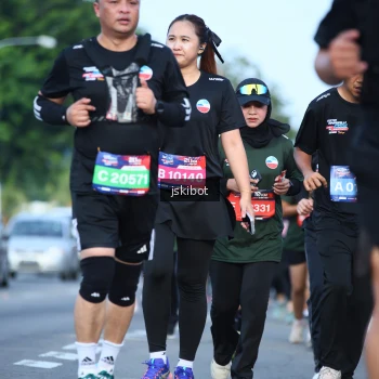Runner Photo 3693126