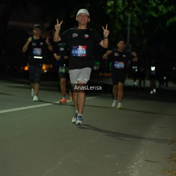 Runner Photo 3693135