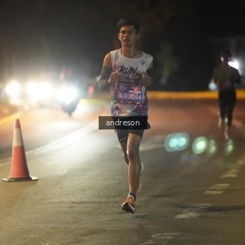 Runner Photo 3693172